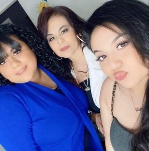 Meet your Posher, Esmeralda